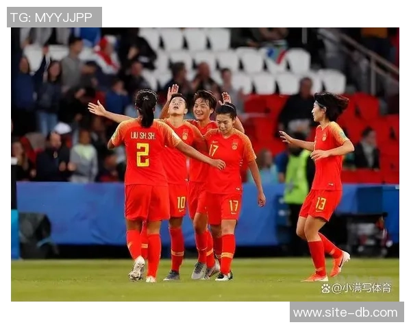 VAR判罚引发争议李梦雯手球送点球中国女足半场惨遭0-5落后