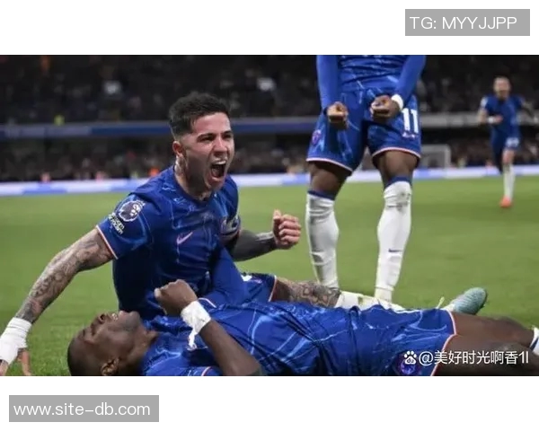 切尔西热身战巴萨海报发布蓝军近九次交锋仅一败 切尔西热身战巴萨海报发布蓝军近九次交锋仅一败