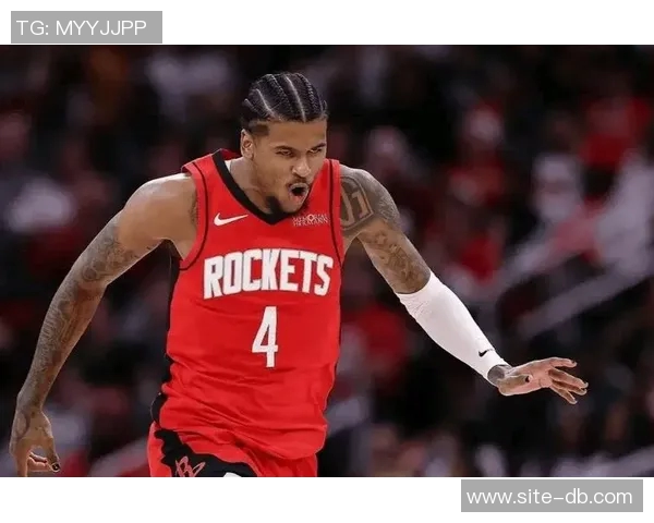 杰伦格林庆祝阿门生日分享火箭球衣合照展现兄弟情深